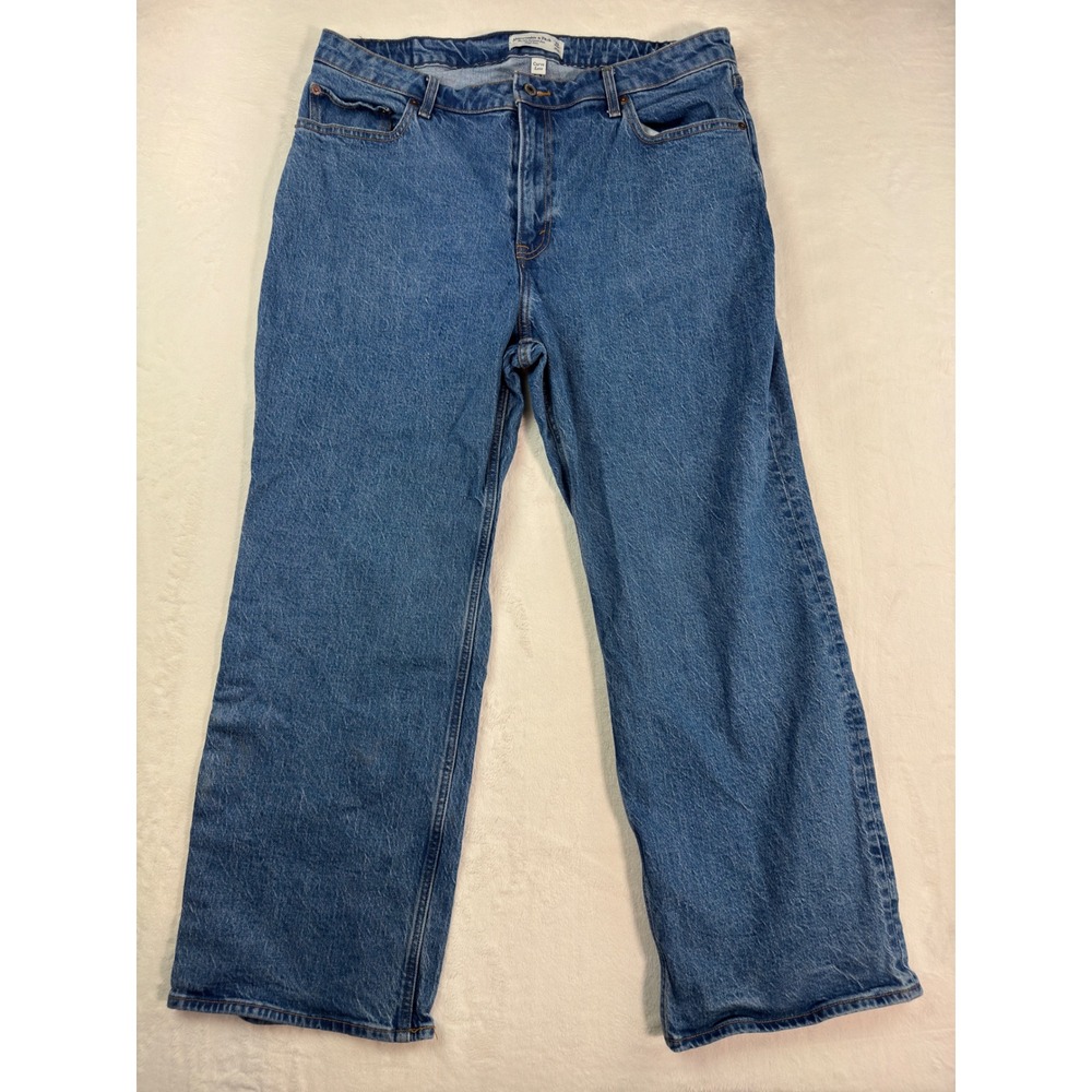 Abercrombie & Fitch Curve Love 90s Relaxed Jean High Rise Blue 33 Short Womens - Picture 1 of 8